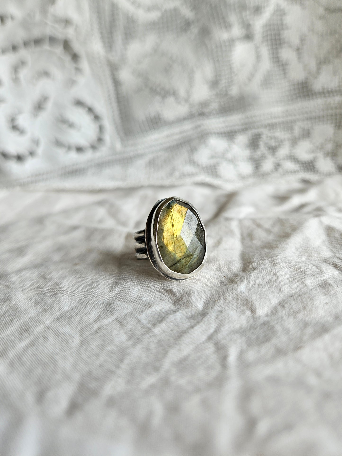 Chunky Labradorite ring - Sterling Silver
