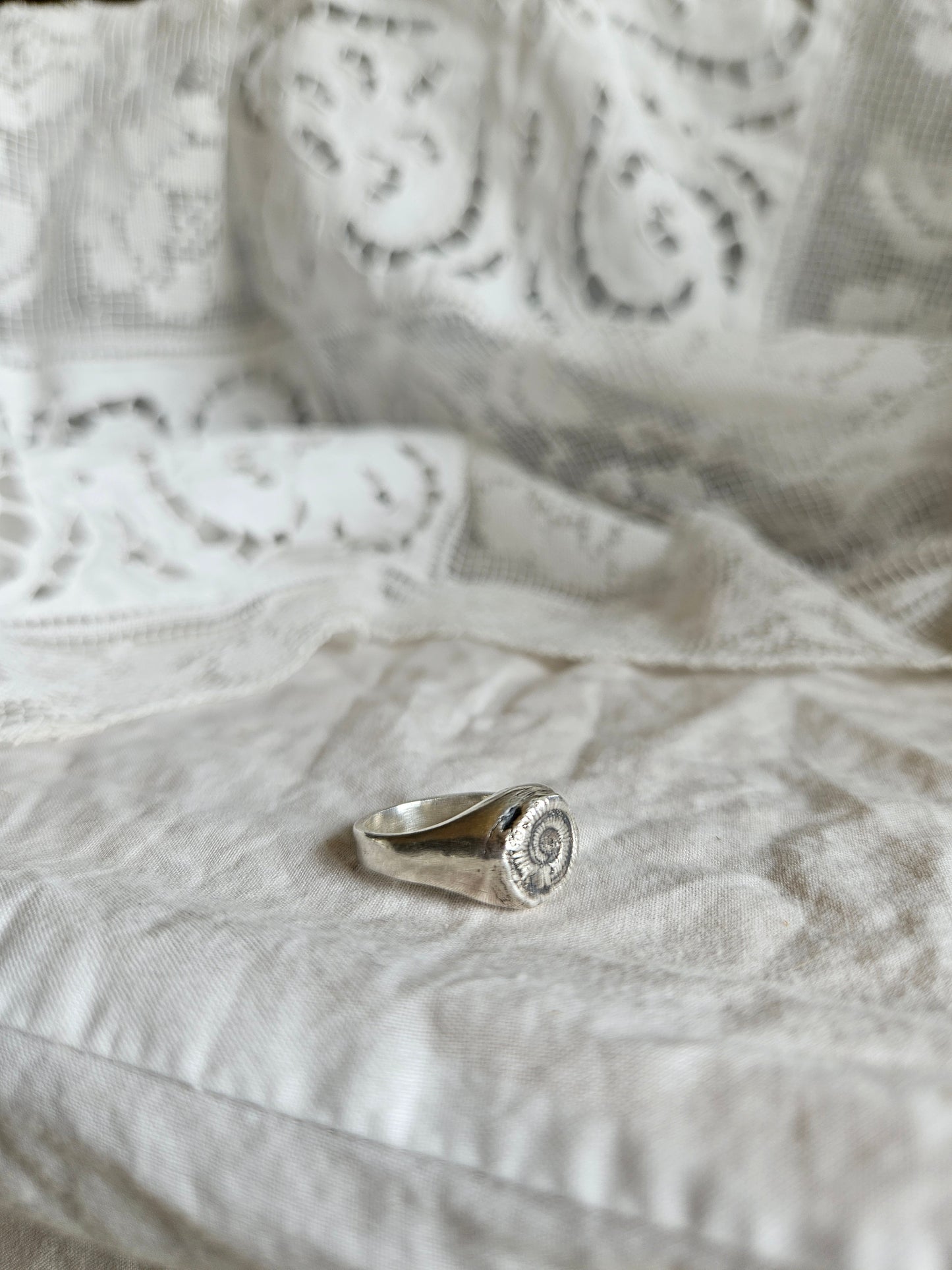 Ammonite ring - 99.9 Fine Silver